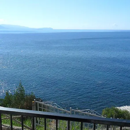 Il Nido Sul Mare Holiday home Pioppi